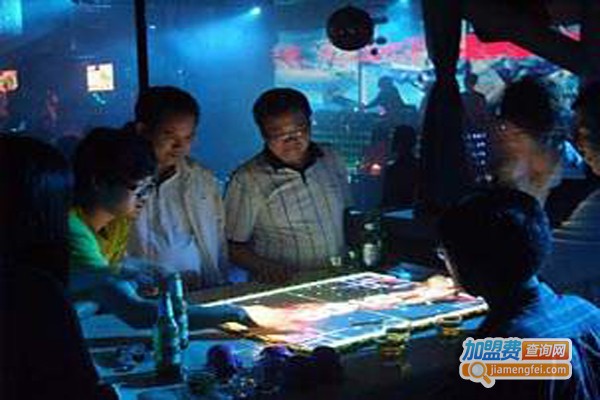 嗨霸娱乐机加盟费