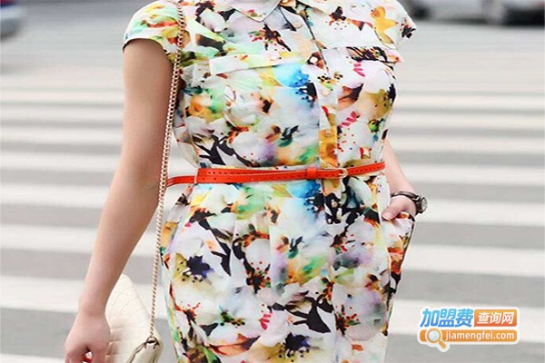 戈凌蓝女装加盟费