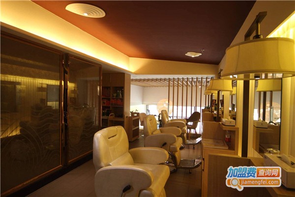 易生健发中心加盟费