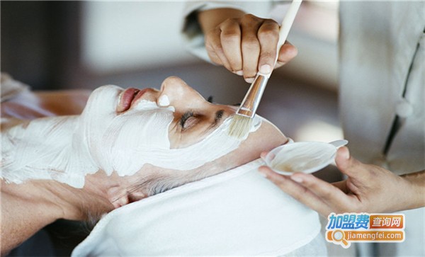 葱兰的天空化妆品加盟费