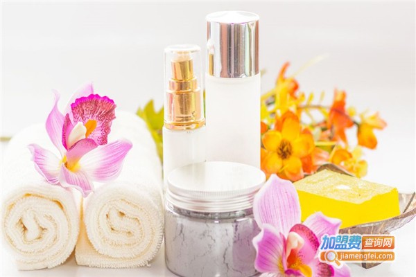 丽华美业化妆品加盟费