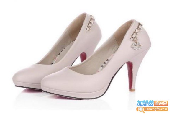 红依利休闲鞋加盟费