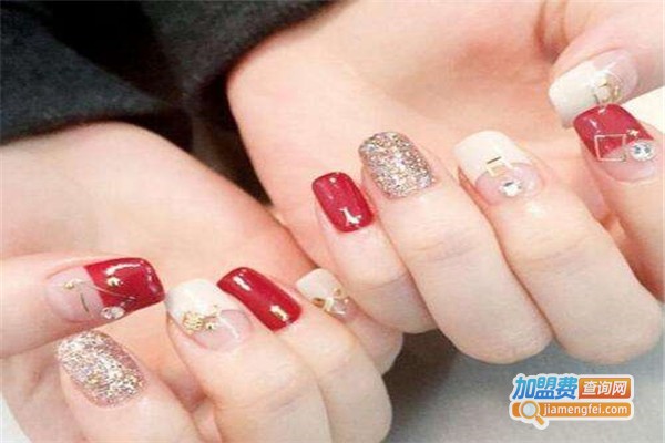 美知酷美甲加盟费