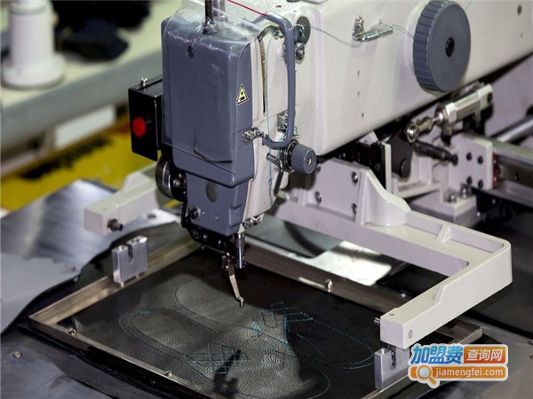 锐王开槽机加盟门店