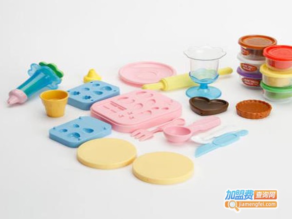 千百变美容家居加盟费