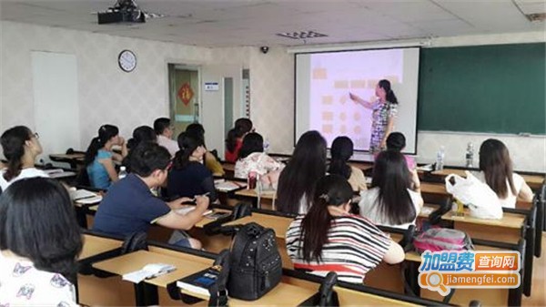 宝贝盟职业培训学校加盟费