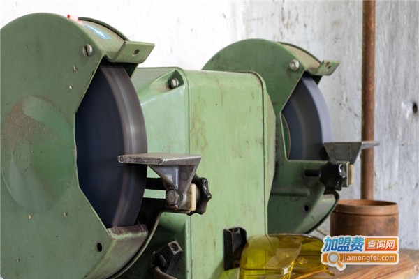 龙火木炭机加盟