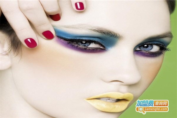 安妮美发化妆摄影美甲培训加盟费