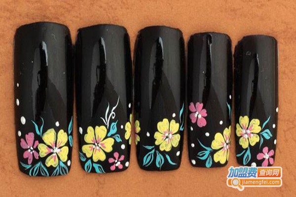 周琴丽美甲培训加盟门店