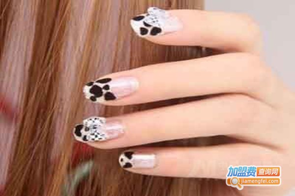 周琴丽美甲培训加盟门店