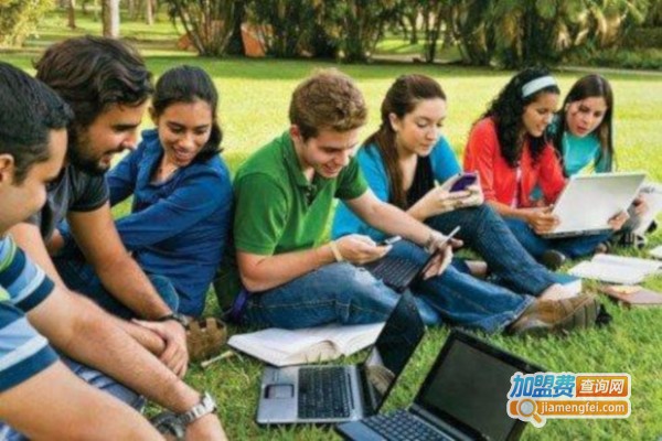 中美英护教育加盟费