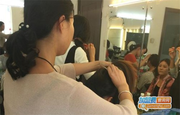 蒋云飞形象艺术培训加盟费