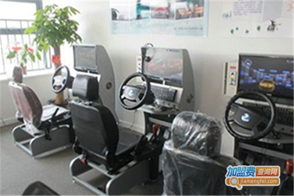 学驾宝智能汽车驾驶训练机加盟费