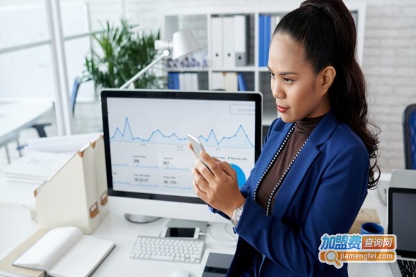 儿童启智编程教育机器人加盟费