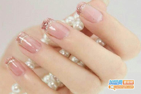 金夫人美甲化妆
