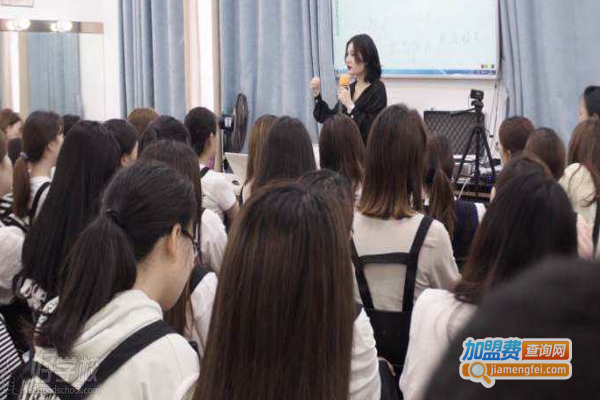 盛氏中韩彩妆学校加盟费