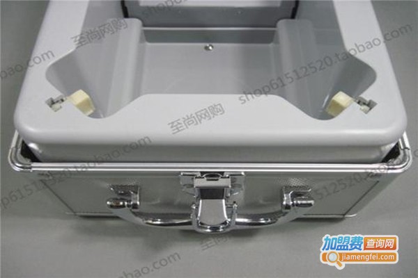 步步洁自动鞋套机加盟门店