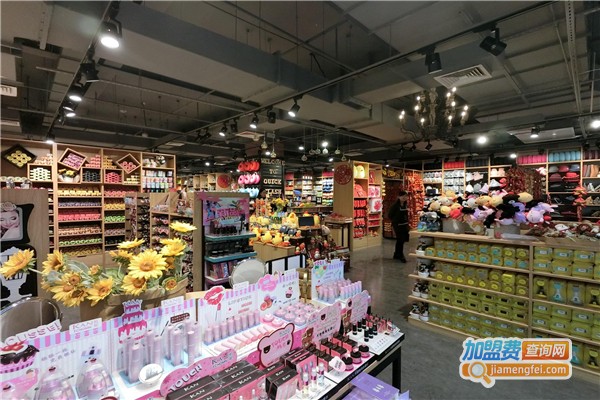 佳尔奇创意生活馆加盟费