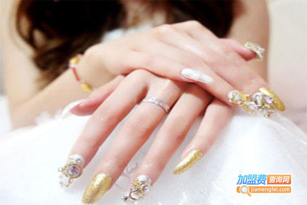 彩贝化妆造型艺术学校加盟费