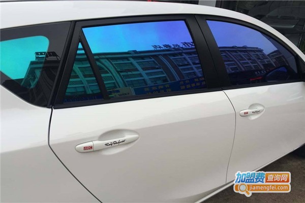 百丽时炫彩喷膜加盟费