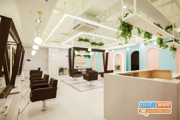 名人美容美发化妆学校加盟费