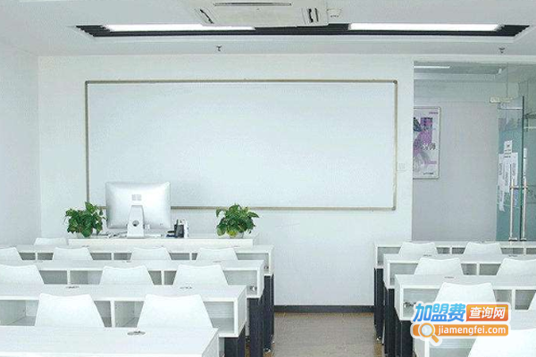 清大学府教育加盟费