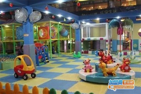 童心玩国儿童乐园加盟费