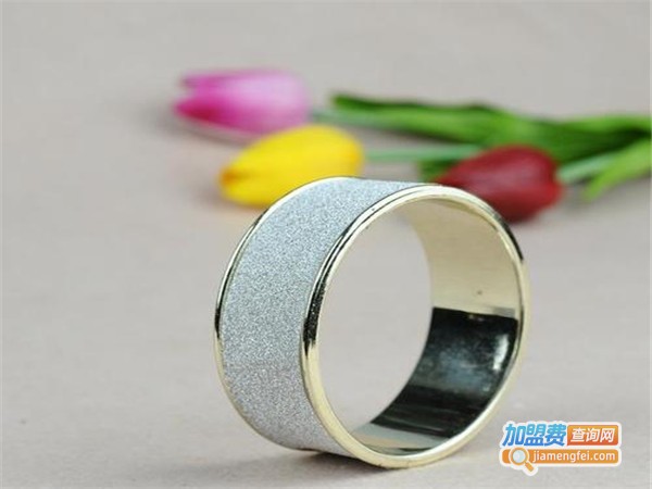 玉尔龙饰品加盟门店