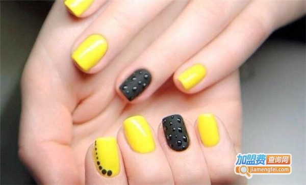 西诗一美美甲学校加盟