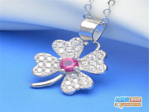 四叶草饰品加盟门店