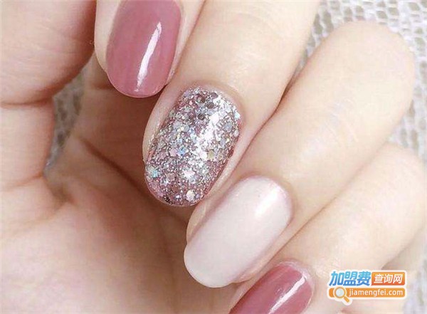 薇薇彩妆美甲加盟费