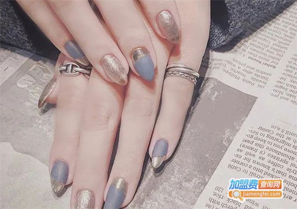 秀雅丽化妆美甲加盟费