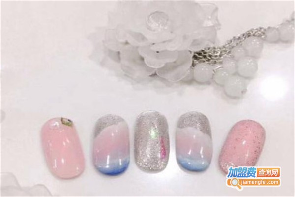 钱钱美甲加盟费