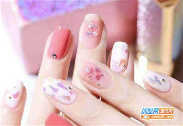 巨匠美容美甲加盟费