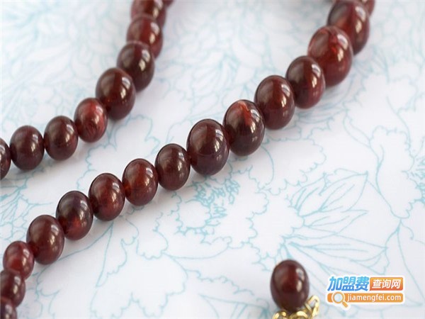 玩时尚串珠饰品加盟