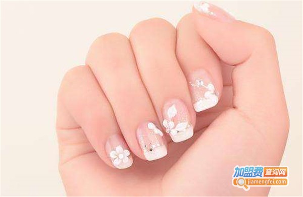 星港国际艺术美甲学院加盟费