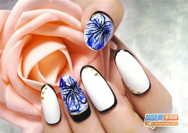 璀尚美甲主加盟费