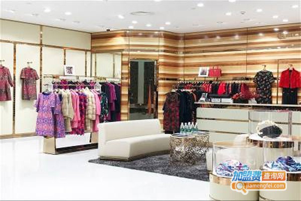 曼秀缤纷女装加盟费