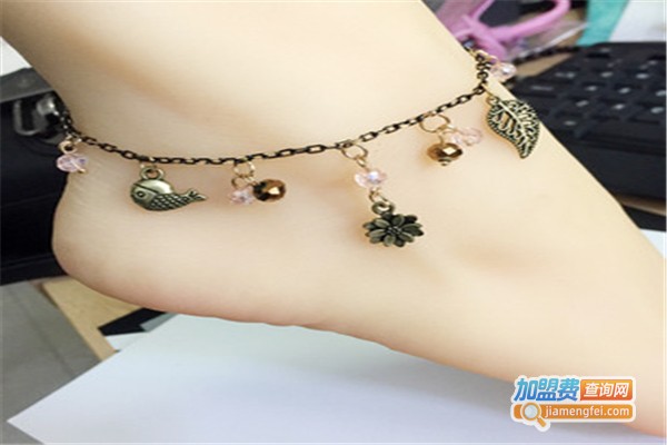 赞鸿丝配饰加盟费