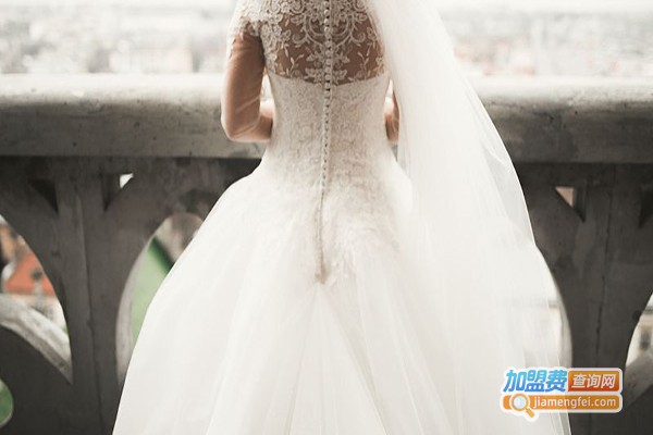 爱绒婚纱加盟门店