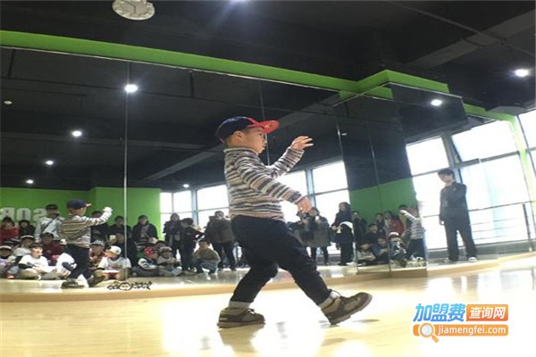 山姆大叔K13课外辅导加盟