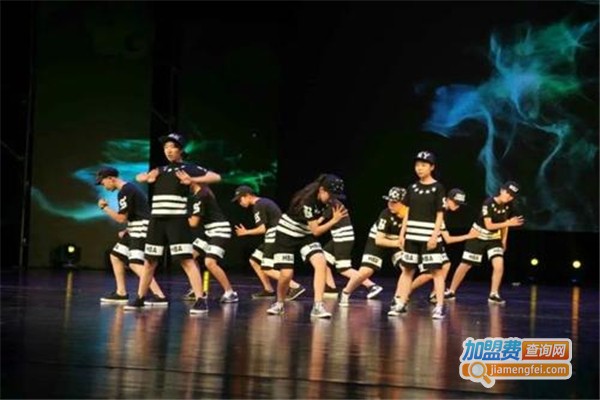 无限街舞教育加盟费