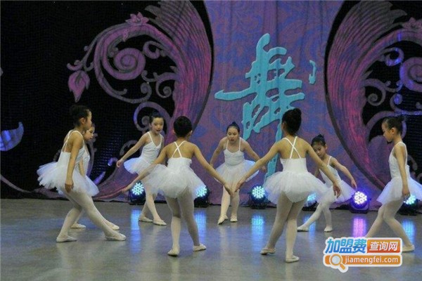 久东舞蹈加盟费