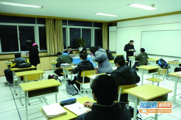 学习帮托管加盟门店