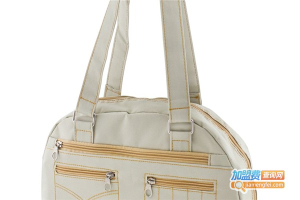 乐乐古奇箱包加盟费