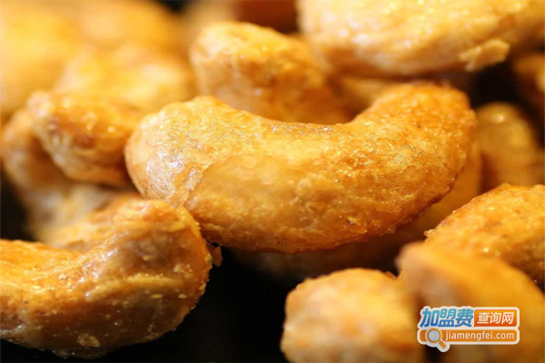 萌鼠果果休闲食品加盟