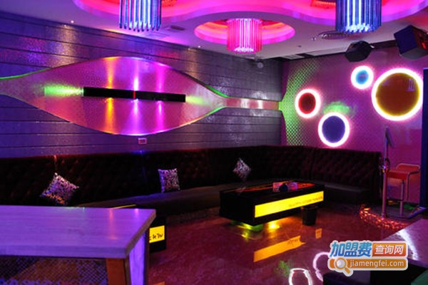 歌友汇KTV加盟门店