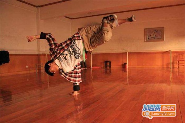 布朗士街舞教育加盟费