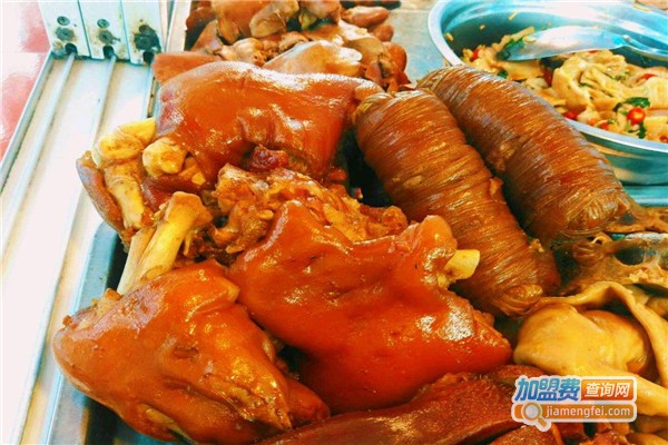 卤至深熟食加盟费