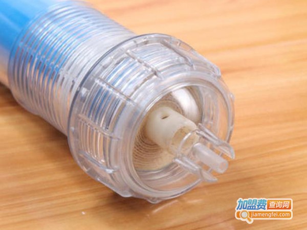 沁泉净水器